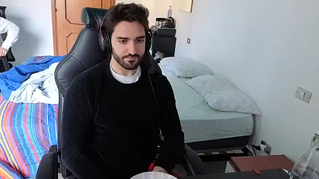 Al3xox02 online show from March 2026 11:44:02 AM