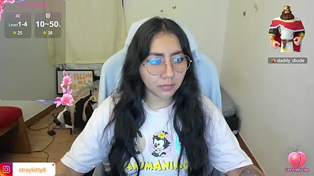 Snapshot of LoveLyy- chatting on November 2025 01:44:02 PM LoveLyy- online show from November 2025 01:44:02 PM