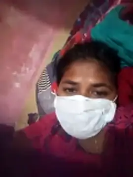 Eswar77 online show from November 2025 05:48:02 PM