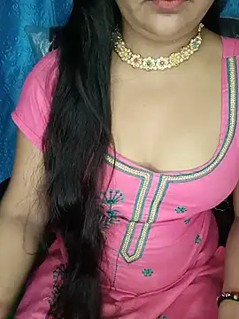 Snapshot of Rashmi_011 chatting on June 2026 02:31:02 AM Rashmi 011 online show from June 2026 02:31:02 AM