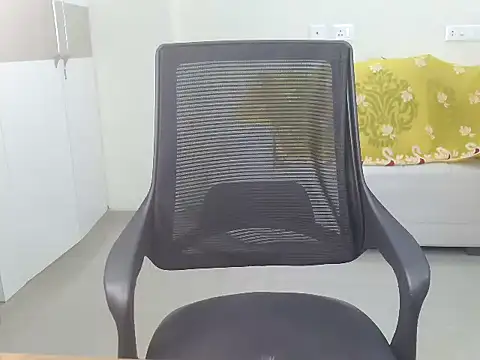 Snapshot of Meadow_rain1 chatting on October 2025 04:48:01 PM Meadow rain1 online show from October 2025 04:48:01 PM