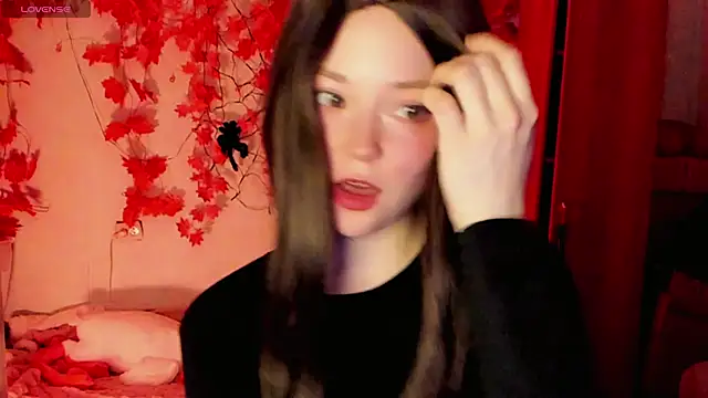 HoneyDazzle online show from October 2025 07:45:02 PM