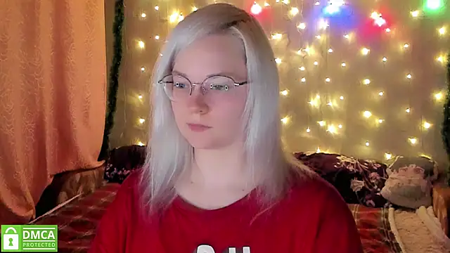 HoneyDazzle online show from December 2025 08:49:02 PM