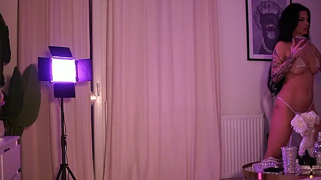 GiaInked online show from March 2026 03:34:01 AM