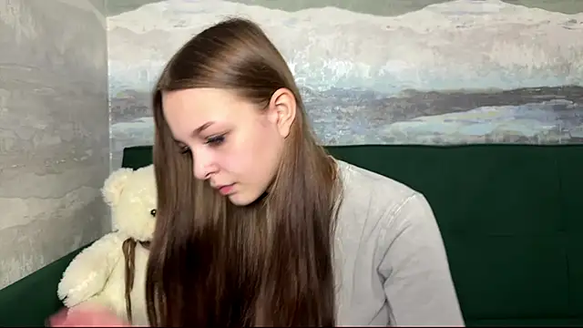 Snapshot of SunnySprinkle chatting on November 2025 12:39:02 PM SunnySprinkle online show from November 2025 12:39:02 PM