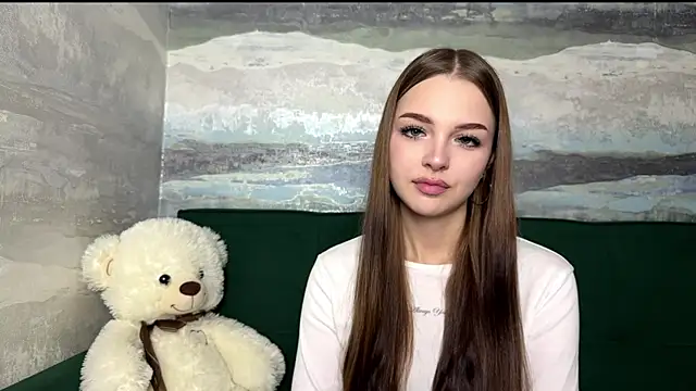 Snapshot of SunnySprinkle chatting on November 2025 12:38:02 PM SunnySprinkle online show from November 2025 12:38:02 PM