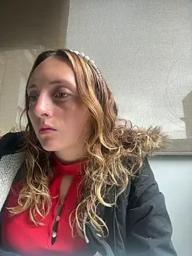 Snapshot of Mia_dca chatting on November 2025 03:13:02 PM Mia dca online show from November 2025 03:13:02 PM