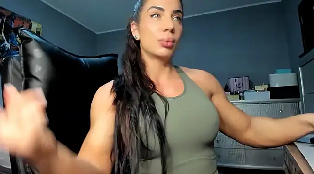 Snapshot of Alesyamuscledoll@xh chatting on March 2025 04:56:02 PM Alesyamuscledollxh online show from March 2025 04:56:02 PM