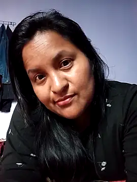 lucia00xx online show from March 2026 10:48:01 PM