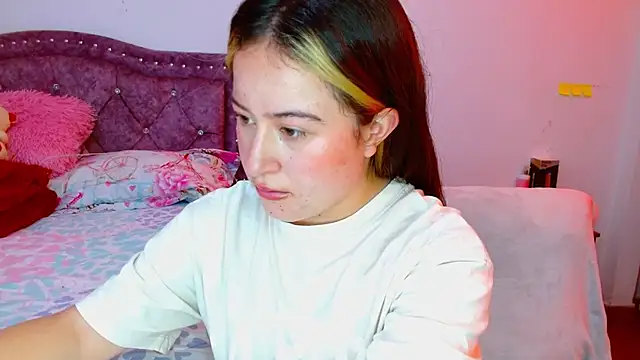 Hanssel tess online show from November 2025 06:34:02 PM