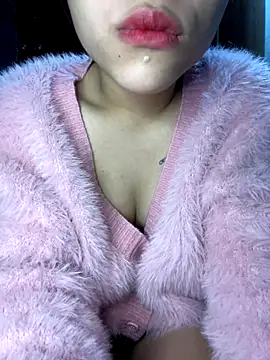 Snapshot of Lyly69699 chatting on November 2025 01:19:01 AM Lyly69699 online show from November 2025 01:19:01 AM