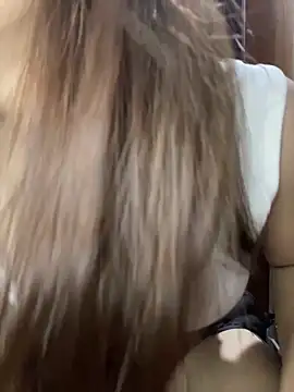 Snapshot of Lyly69699 chatting on November 2025 01:22:04 PM Lyly69699 online show from November 2025 01:22:04 PM