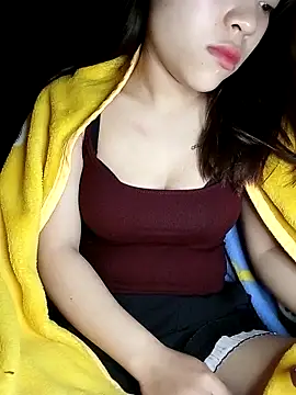 Snapshot of Lyly69699 chatting on December 2025 11:31:01 PM Lyly69699 online show from December 2025 11:31:01 PM