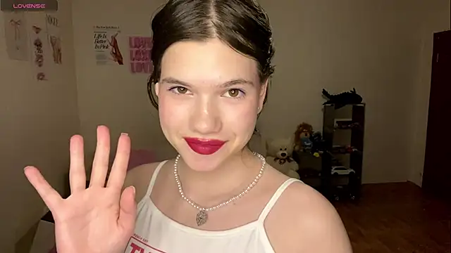 AlmetaBradicich online show from November 2025 03:23:01 PM