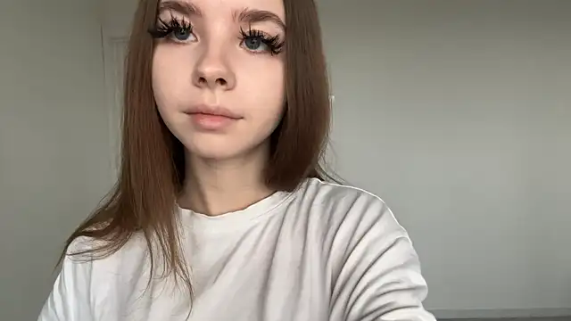 Snapshot of EhtelBiondi chatting on November 2025 08:14:01 AM EhtelBiondi online show from November 2025 08:14:01 AM