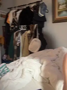 Snapshot of Dubbsssss chatting on December 2025 02:54:02 AM Dubbsssss online show from December 2025 02:54:02 AM