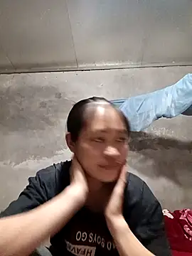 Young vietnamese online show from October 2025 05:30:02 AM