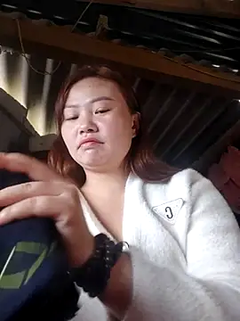 Snapshot of pi-pi-00 chatting on December 2025 02:31:01 AM pi-pi-00 online show from December 2025 02:31:01 AM