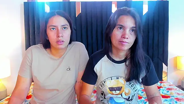 Sofy and Mia online show from October 2025 12:46:01 PM