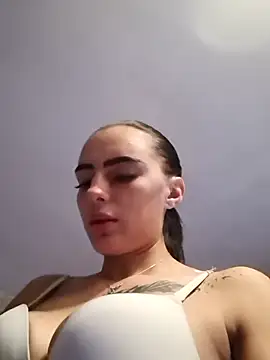 Virgin Hot Girl online show from October 2025 08:17:02 PM