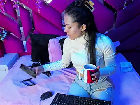 Gisell Squirt  online show from November 2025 12:15:02 PM