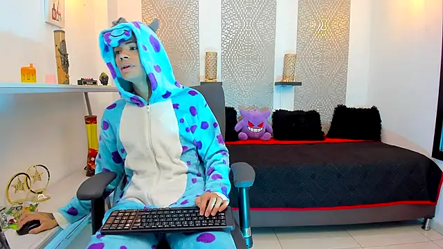 JacobBlackwell  online show from November 2025 07:25:02 PM