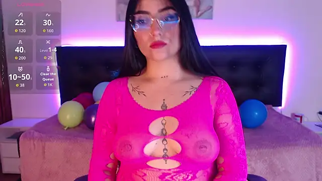 SeleneMore online show from April 2026 09:26:02 PM