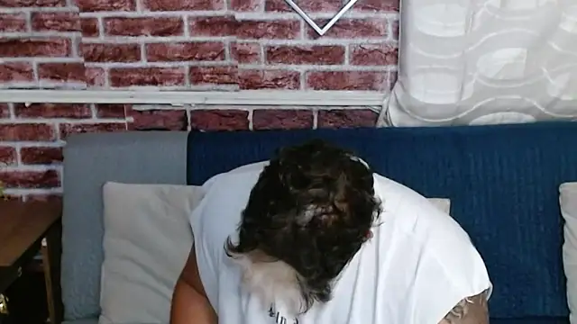 jordan bigcock  online show from February 2026 03:40:01 AM