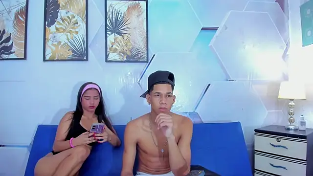 Snapshot of Little_nicoll chatting on October 2025 11:42:02 PM Little nicoll online show from October 2025 11:42:02 PM