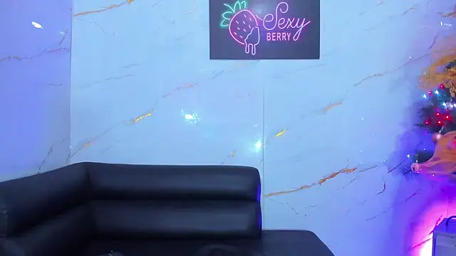 Snapshot of Little_nicoll chatting on November 2025 10:46:01 PM Little nicoll online show from November 2025 10:46:01 PM