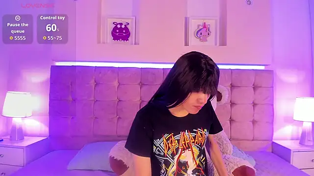 Snapshot of Naya_Velvet chatting on November 2025 03:57:01 PM Naya Velvet online show from November 2025 03:57:01 PM