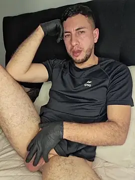 Alessfuck friends online show from April 2026 11:29:01 PM