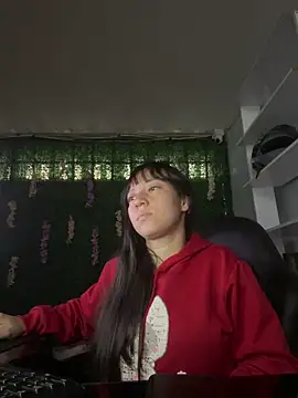 Damara Rolands- online show from February 2026 03:30:01 PM