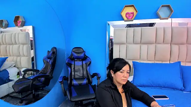 Snapshot of tania_reyes_ chatting on October 2025 03:28:01 AM tania reyes  online show from October 2025 03:28:01 AM