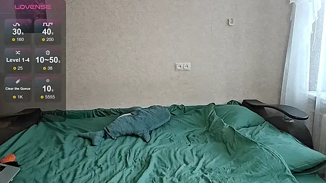 MiaLovelyOne online show from December 2025 10:22:02 AM