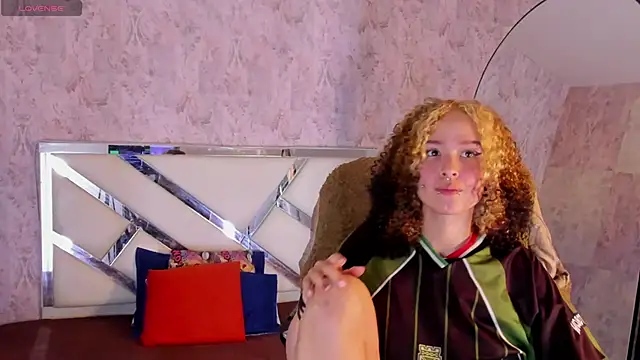 Snapshot of benny_wilson chatting on November 2025 04:11:01 AM benny wilson online show from November 2025 04:11:01 AM