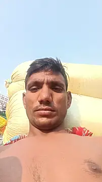 Snapshot of BiggerDickGuy chatting on November 2025 04:22:01 AM BiggerDickGuy online show from November 2025 04:22:01 AM