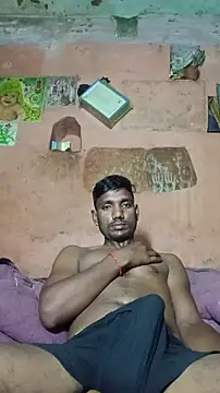 Snapshot of BiggerDickGuy chatting on December 2025 01:43:01 AM BiggerDickGuy online show from December 2025 01:43:01 AM