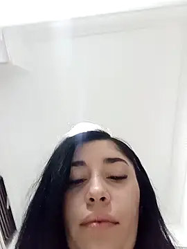 AbbyLewiis online show from November 2025 09:44:02 AM