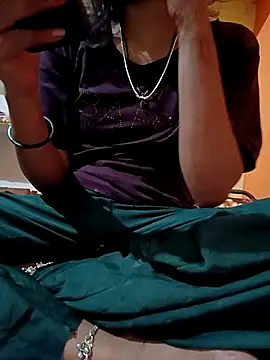 Nikita Rajput54 online show from October 2025 11:20:02 AM