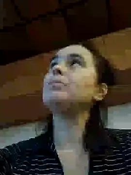 Snapshot of Ella-433 chatting on November 2025 01:46:02 PM Ella-433 online show from November 2025 01:46:02 PM