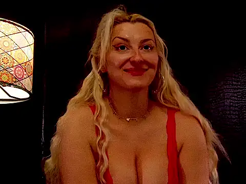 LeticiaReys online show from February 2026 06:28:02 PM