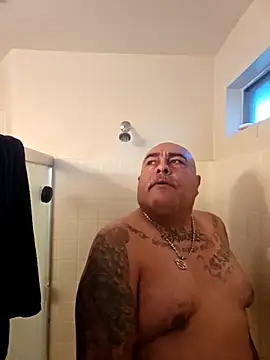 B1GLO online show from November 2025 02:06:01 PM