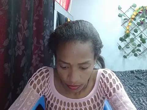 Snapshot of Melani_ebony chatting on November 2025 12:37:01 PM Melani ebony online show from November 2025 12:37:01 PM