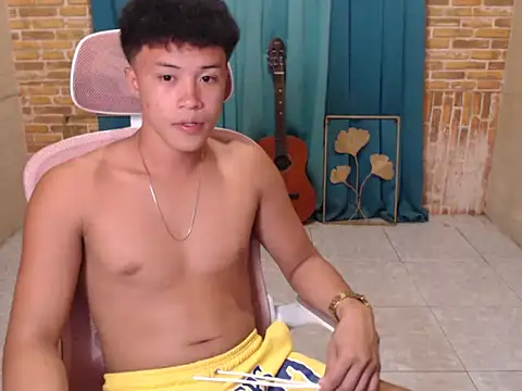 ur naughtyboy patrick online show from November 2025 01:56:02 PM