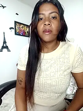 vannesitha25 online show from October 2025 01:54:01 PM