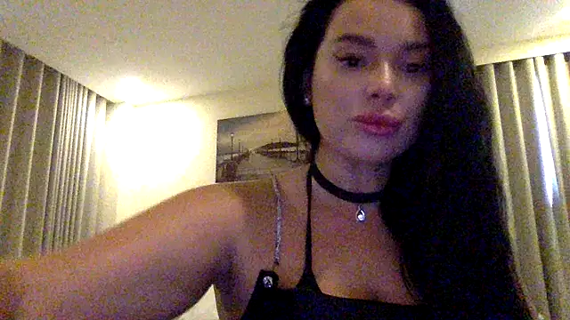 Fayronna online show from February 2026 12:07:01 AM