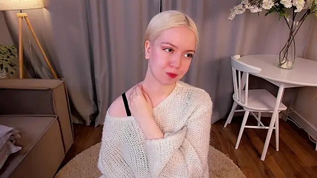 Snapshot of TinaStevenson chatting on November 2025 10:31:02 PM TinaStevenson online show from November 2025 10:31:02 PM