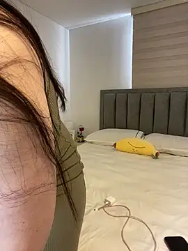 Isabella LaRue online show from February 2026 08:47:01 PM