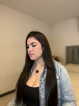 Isabella LaRue online show from April 2026 12:02:02 AM